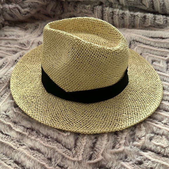 🛍️5 for $20🛍️ H&M Hat - Picture 3 of 5